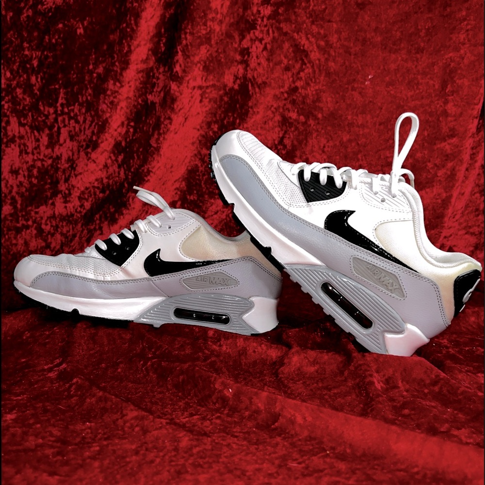 Nike Women's White Black Gray Air Max Sneakers